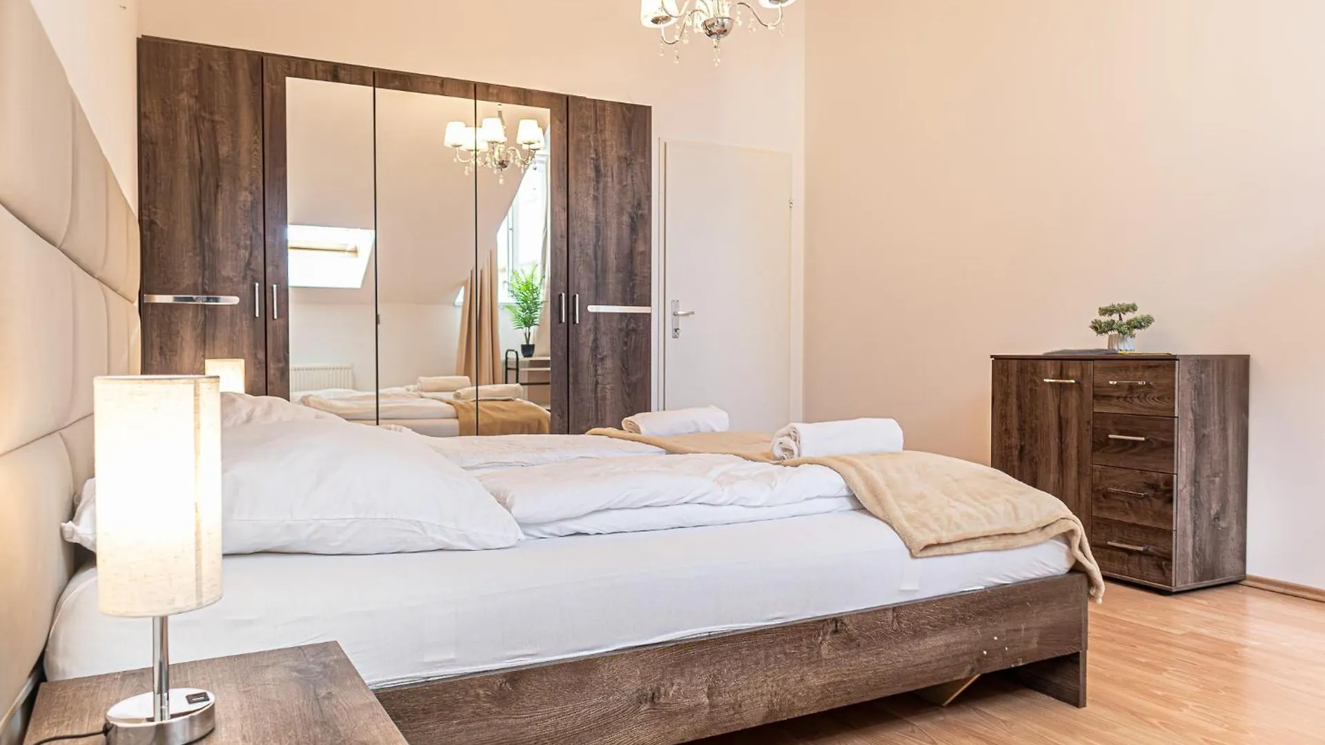 Apartment Lovely 2Br Apt, Great Location - Near Schoenbrunn Vienna