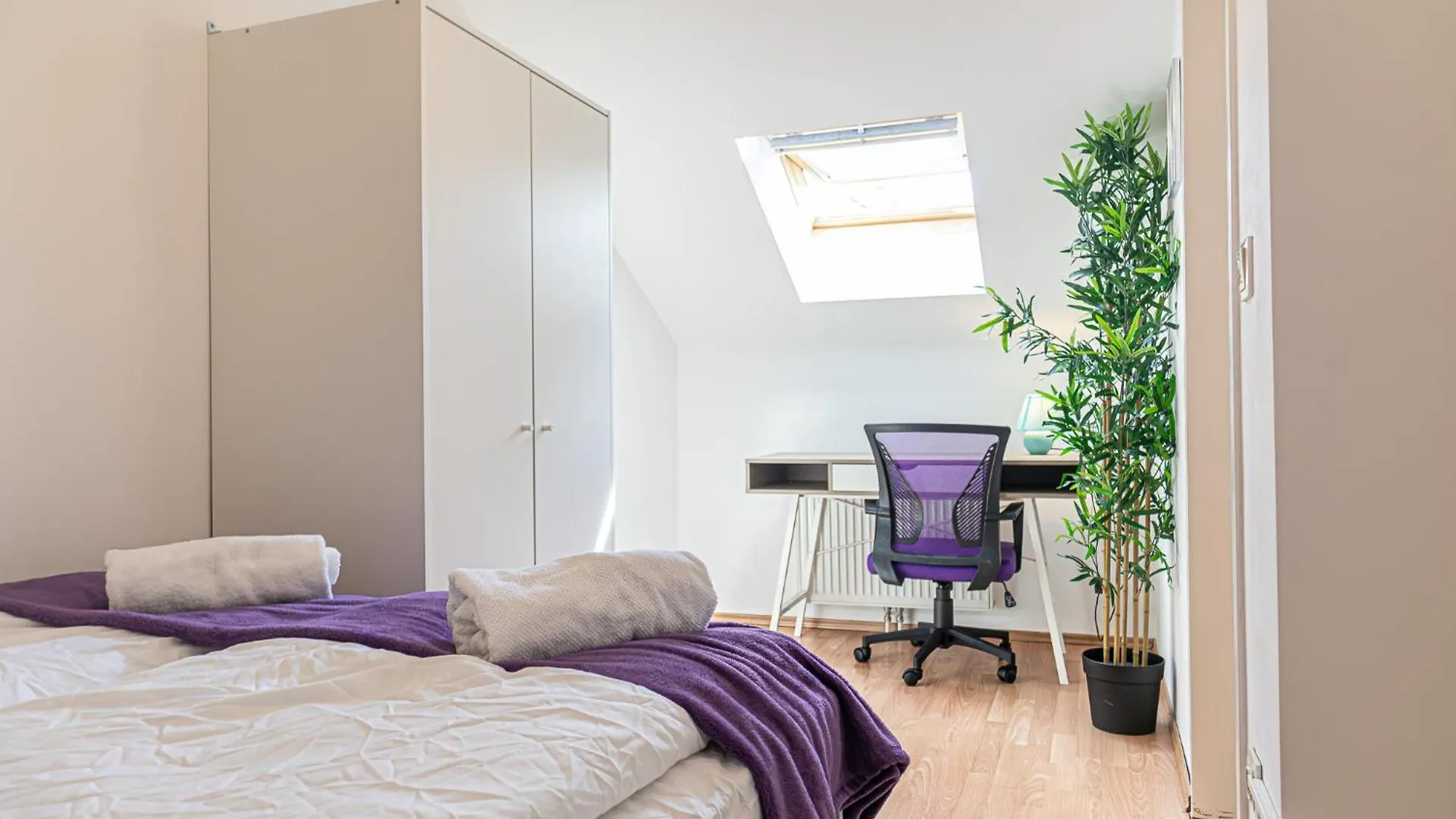 Lovely 2Br Apt, Great Location - Near Schoenbrunn Vienna Apartment