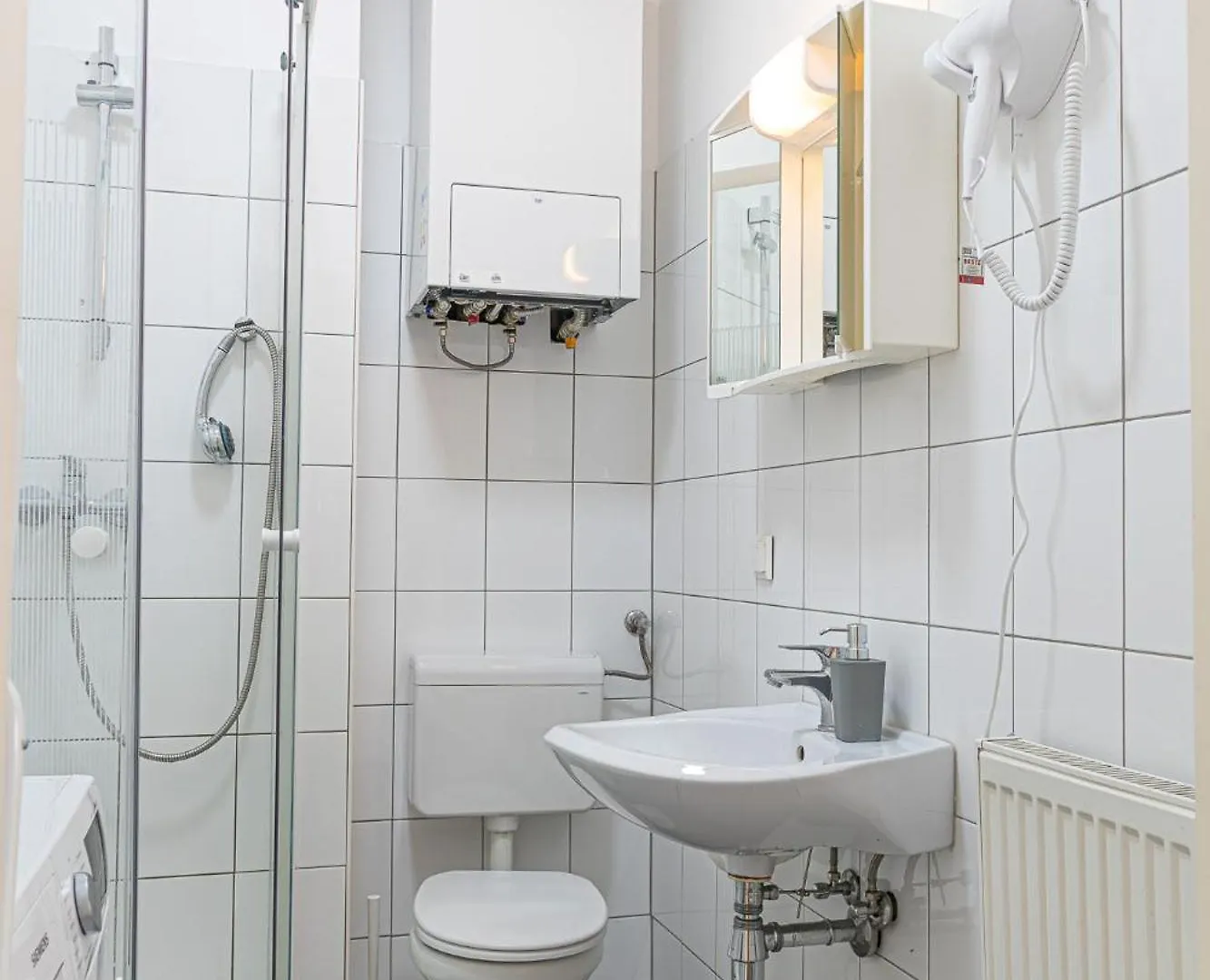 Apartment Lovely 2Br Apt, Great Location - Near Schoenbrunn Vienna